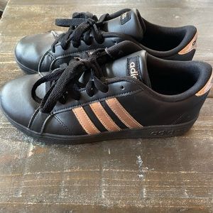 Adidas Superstar Black/Rose Gold Striped Sneaker size 6 women